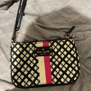 KATE SPADE POCHETTE WRISTLET